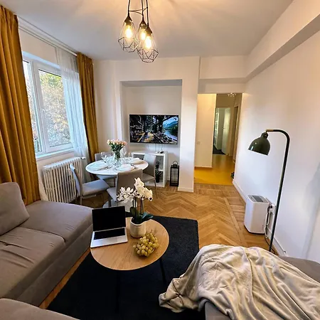 So Fresh View Old * Bucureşti