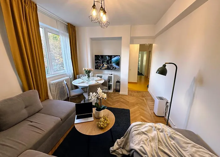 So Fresh View Old * Bukurešť